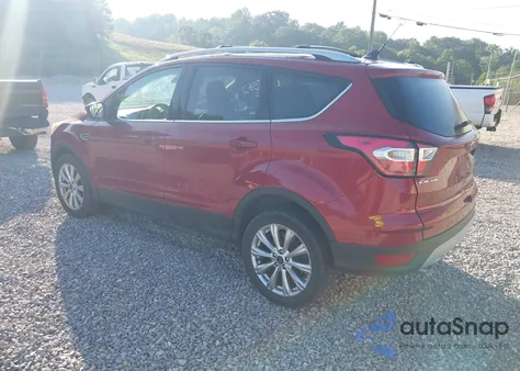 2018 Ford Escape Titanium из США, поврежденный, VIN 1FMCU9J93JUD17943